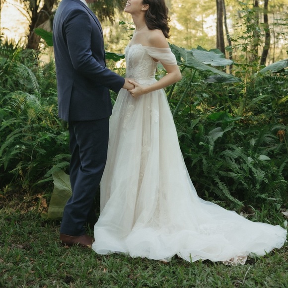 Willoby Harmony Wedding Dress - Picture 7 of 7